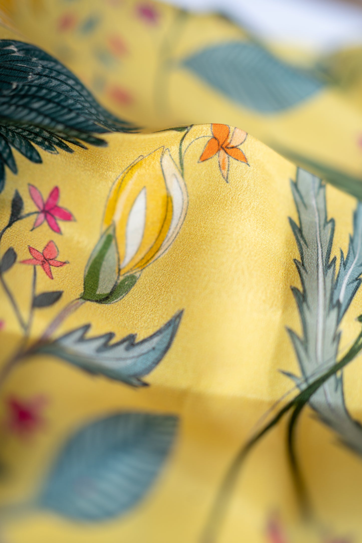 Bhavika Devarapalli Sarees, Floral print, Best Designer Saree, Designer Saree, top Indian Designer Saree, Indian Occasional & Festival wear saree, Best Designer Saree Collection, yellow Saree, Printed Saree.