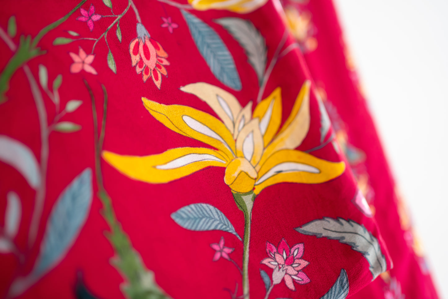 Bhavika Devarapalli Sarees, Floral print, Best Designer Saree, Designer Saree, top Indian Designer Saree, Indian Occasional & Festival wear saree, Best Designer Saree Collection, Red Saree, Printed Saree.