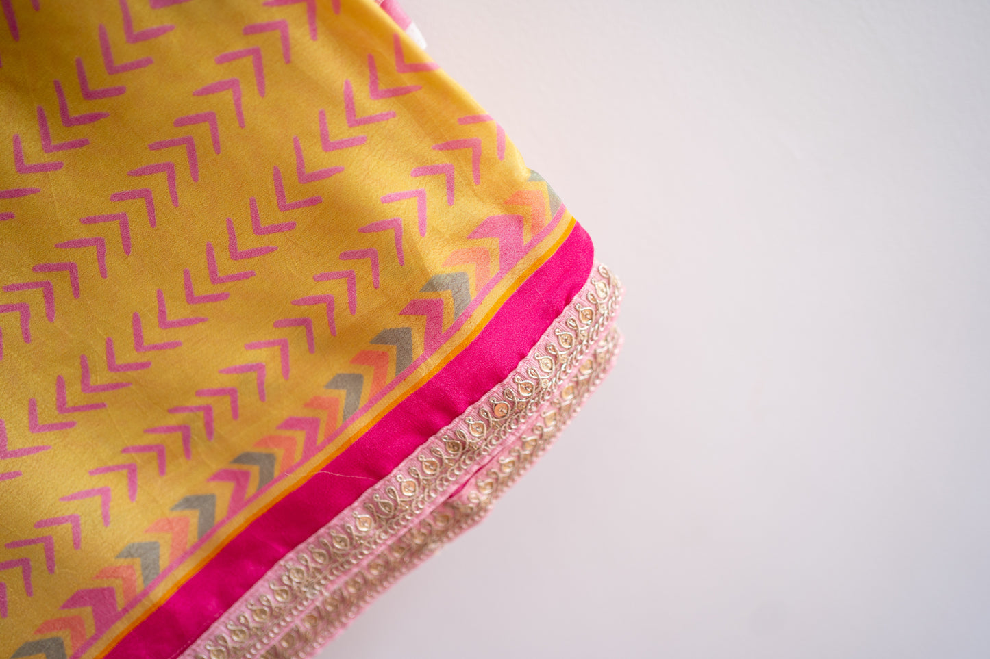 Bhavika Devarapalli Sarees, Floral print, Best Designer Saree, Designer Saree, top Indian Designer Saree, Indian Occasional & Festival wear saree, Best Designer Saree Collection, yellow Saree, Printed Saree.