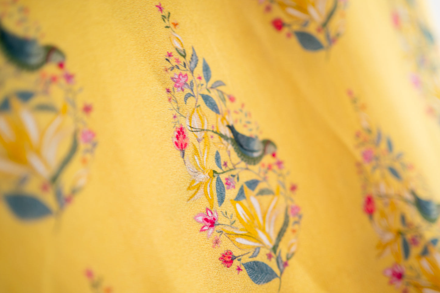 Bhavika Devarapalli Sarees, Floral print, Best Designer Saree, Designer Saree, top Indian Designer Saree, Indian Occasional & Festival wear saree, Best Designer Saree Collection, yellow Saree, Printed Saree.