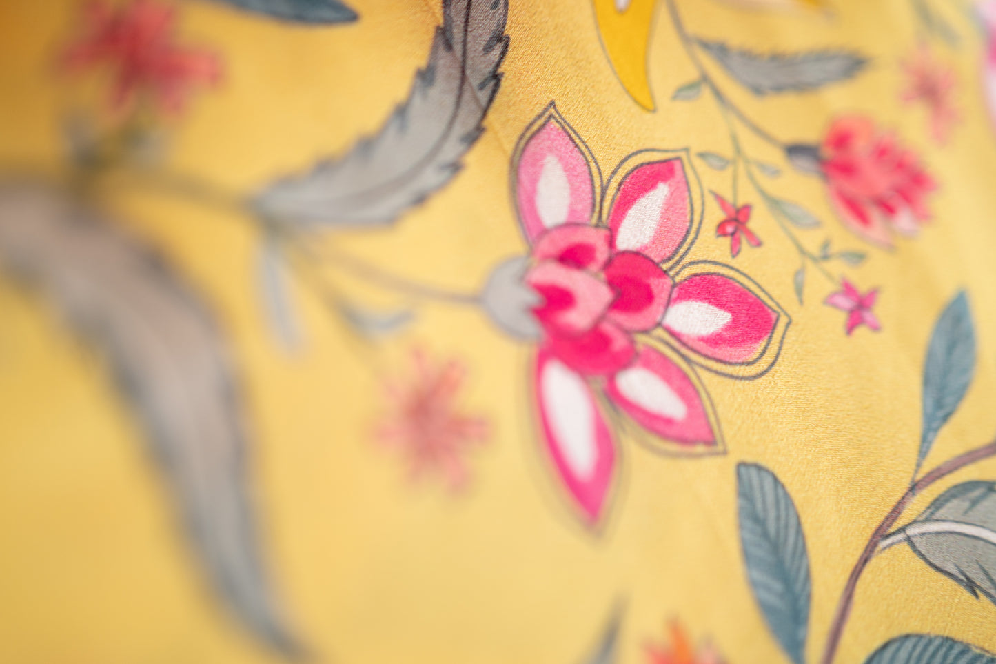 Bhavika Devarapalli Sarees, Floral print, Best Designer Saree, Designer Saree, top Indian Designer Saree, Indian Occasional & Festival wear saree, Best Designer Saree Collection, yellow Saree, Printed Saree.