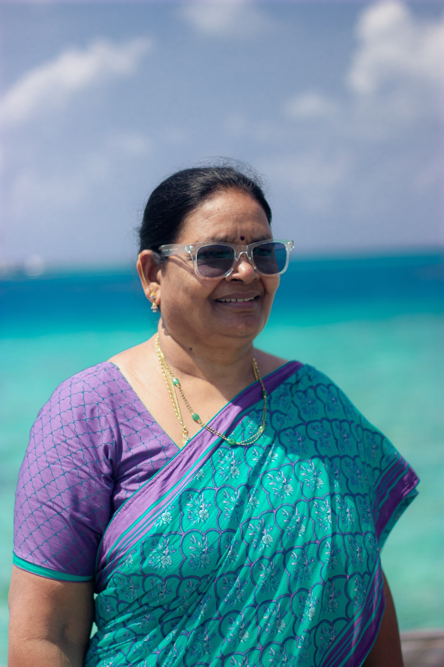 Bhavika Devarapalli Cotton, Floral print, Best designer vacation, top Indian Designer maldives vacation theme dresses, Indian Occasional wear, Best Designer collection, blue saree, checks saree, blue cotton saree, floral cotton saree, beach saree, ocean prints