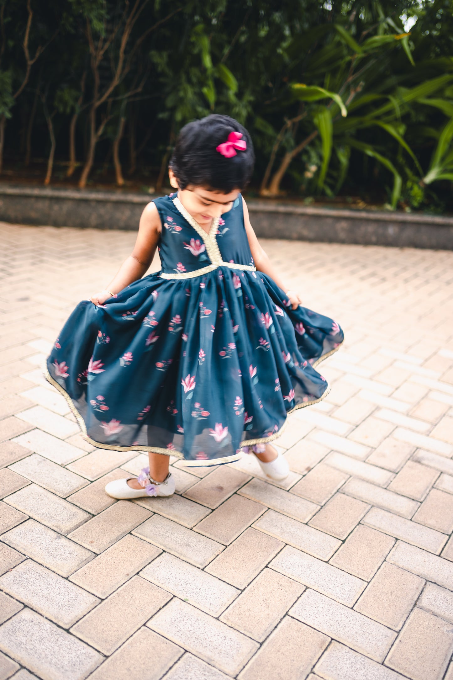 Bhavika Devarapalli Kurta set, Floral print, Designer Kurta sets, Best designer kurta set,green floral frock, top Indian Designer Kurta set, Anarkalis, Indian Occasional & Festival wear, Best Designer collection, kids frocks