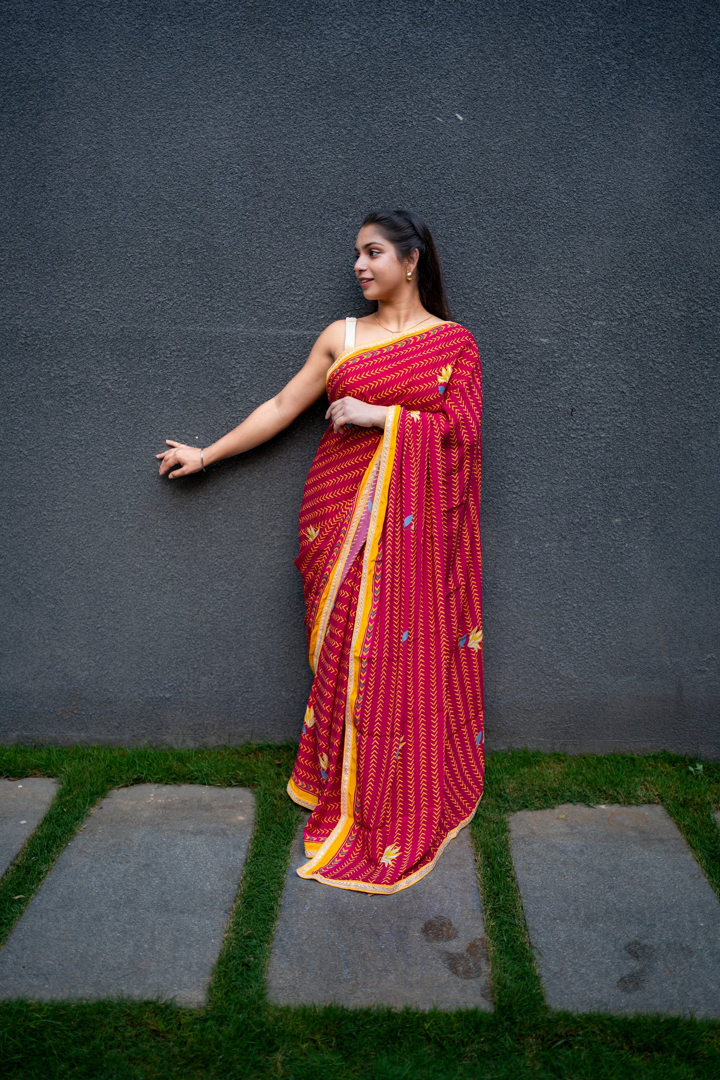 Bhavika Devarapalli Sarees, Floral print, Best Designer Saree, Designer Saree, top Indian Designer Saree, Indian Occasional & Festival wear saree, Best Designer Saree Collection, Red Saree, Printed Saree.