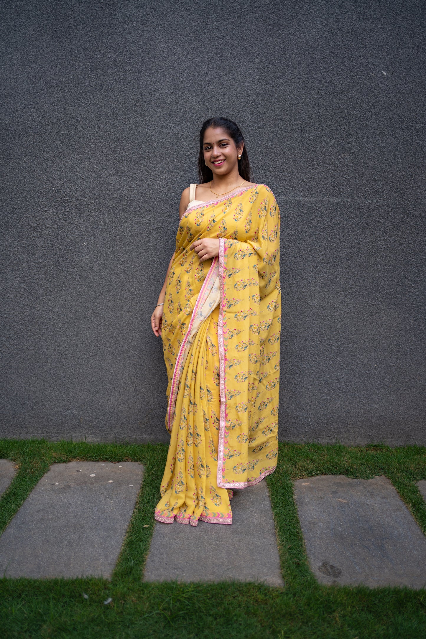 Bhavika Devarapalli Sarees, Floral print, Best Designer Saree, Designer Saree, top Indian Designer Saree, Indian Occasional & Festival wear saree, Best Designer Saree Collection, yellow Saree, Printed Saree.