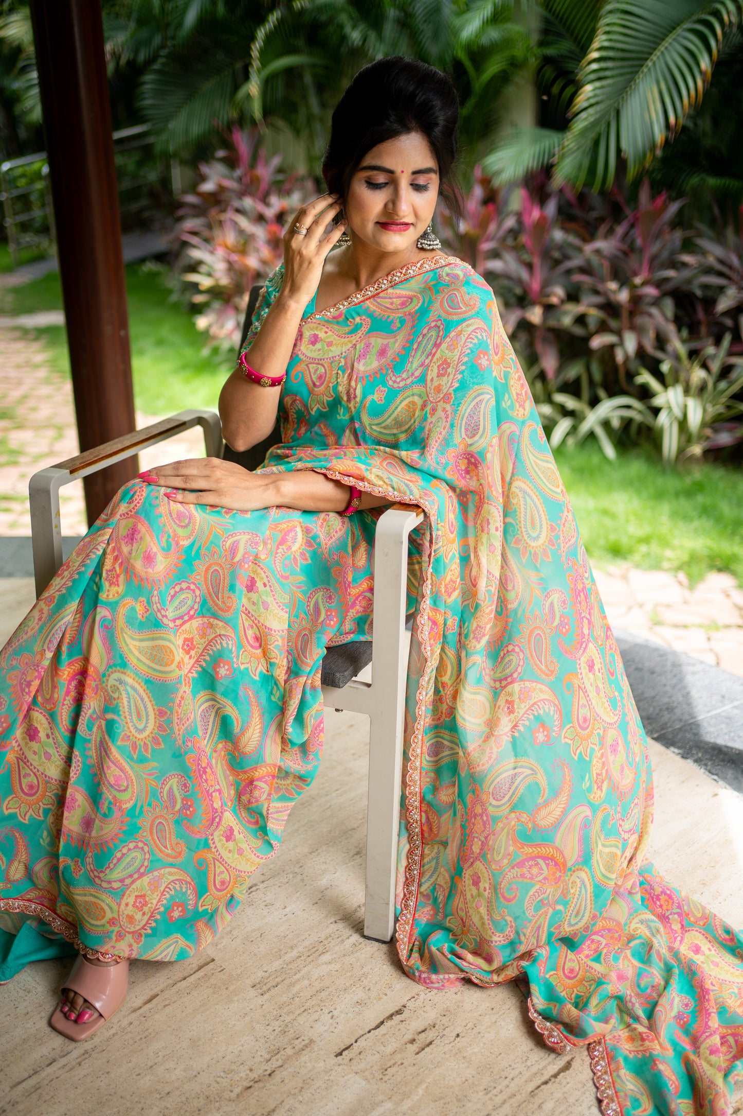 Bhavika Devarapalli Sarees, Floral print, Best Designer Saree, Designer Saree, top Indian Designer Saree, Indian Occasional & Festival wear saree, Best Designer Saree Collection, turquoise Saree, blue saree,Printed Saree.