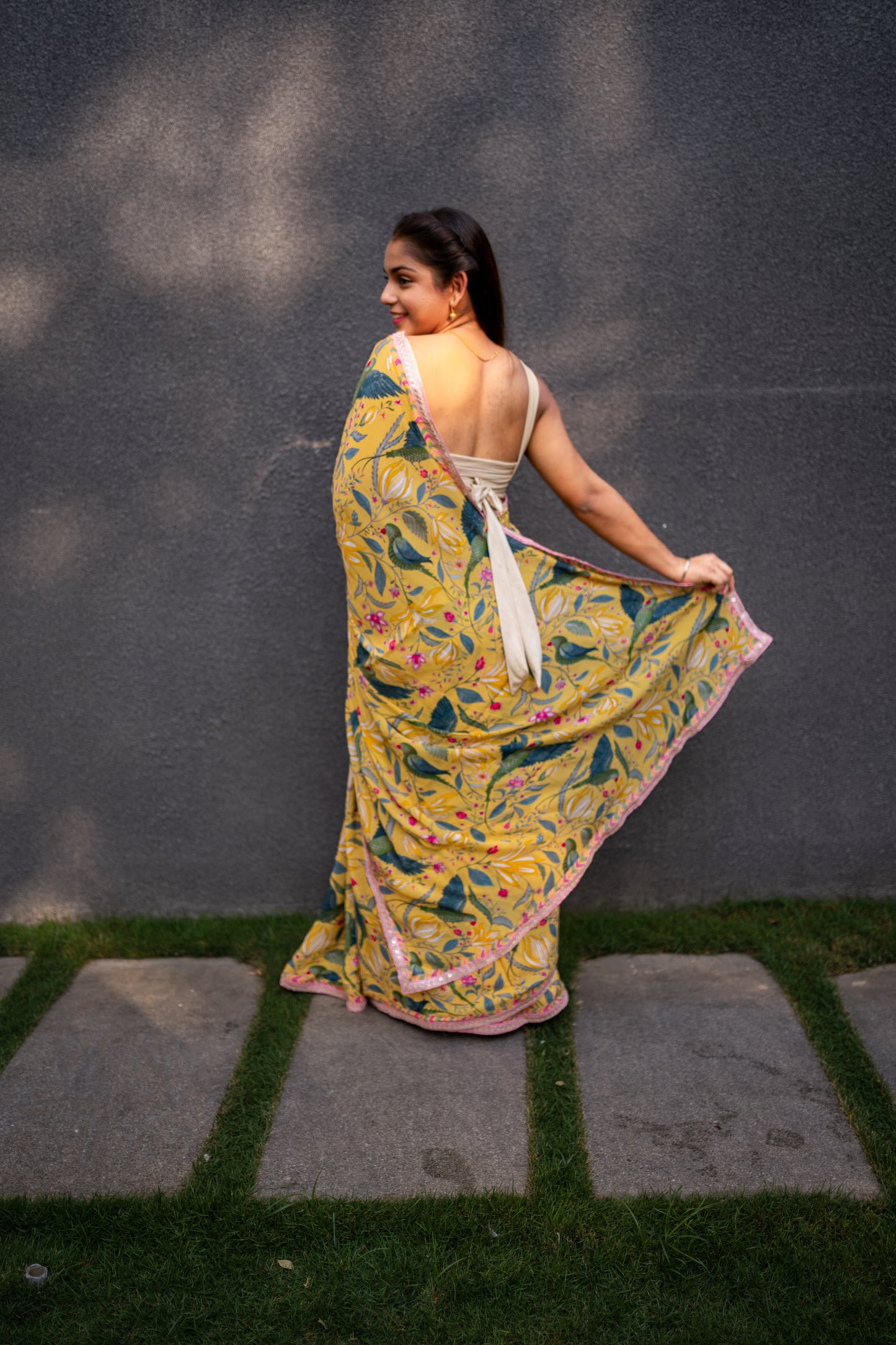 Bhavika Devarapalli Sarees, Floral print, Best Designer Saree, Designer Saree, top Indian Designer Saree, Indian Occasional & Festival wear saree, Best Designer Saree Collection, yellow Saree, Printed Saree.