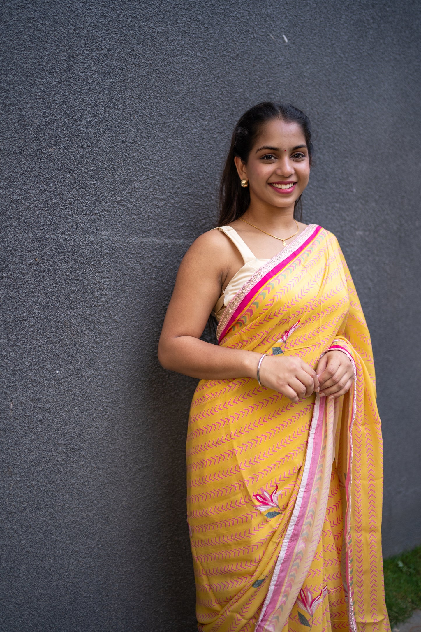 Bhavika Devarapalli Sarees, Floral print, Best Designer Saree, Designer Saree, top Indian Designer Saree, Indian Occasional & Festival wear saree, Best Designer Saree Collection, yellow Saree, Printed Saree.