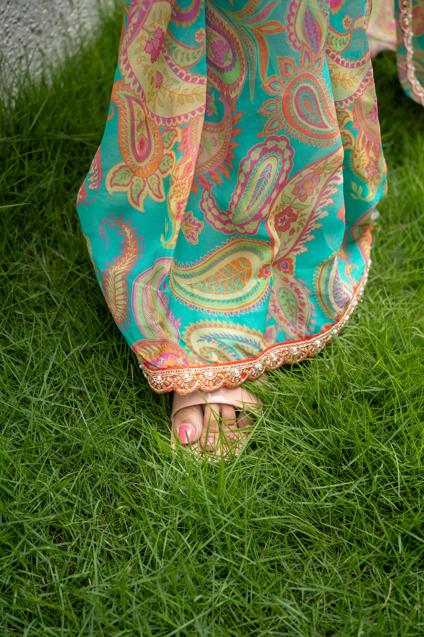 Bhavika Devarapalli Sarees, Floral print, Best Designer Saree, Designer Saree, top Indian Designer Saree, Indian Occasional & Festival wear saree, Best Designer Saree Collection, turquoise Saree, blue saree,Printed Saree.