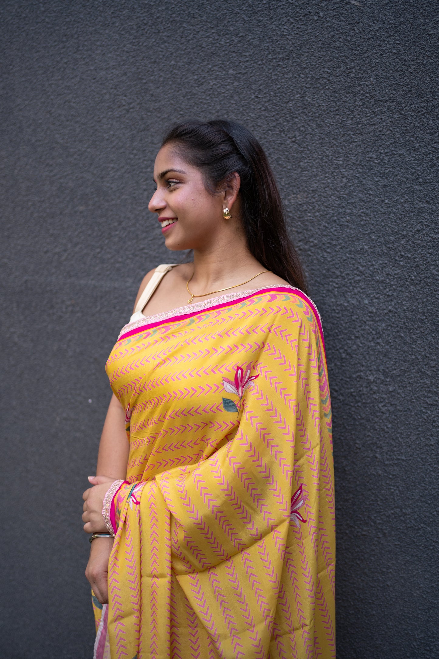 Bhavika Devarapalli Sarees, Floral print, Best Designer Saree, Designer Saree, top Indian Designer Saree, Indian Occasional & Festival wear saree, Best Designer Saree Collection, yellow Saree, Printed Saree.