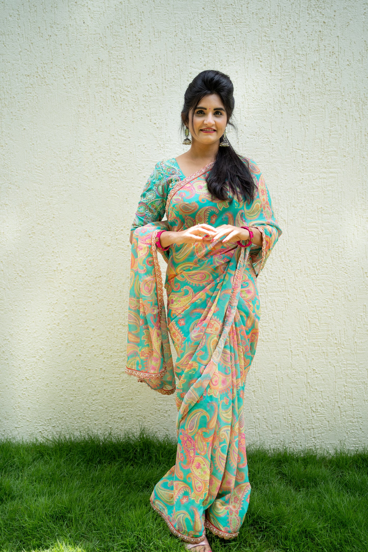 Bhavika Devarapalli Sarees, Floral print, Best Designer Saree, Designer Saree, top Indian Designer Saree, Indian Occasional & Festival wear saree, Best Designer Saree Collection, turquoise Saree, blue saree,Printed Saree.